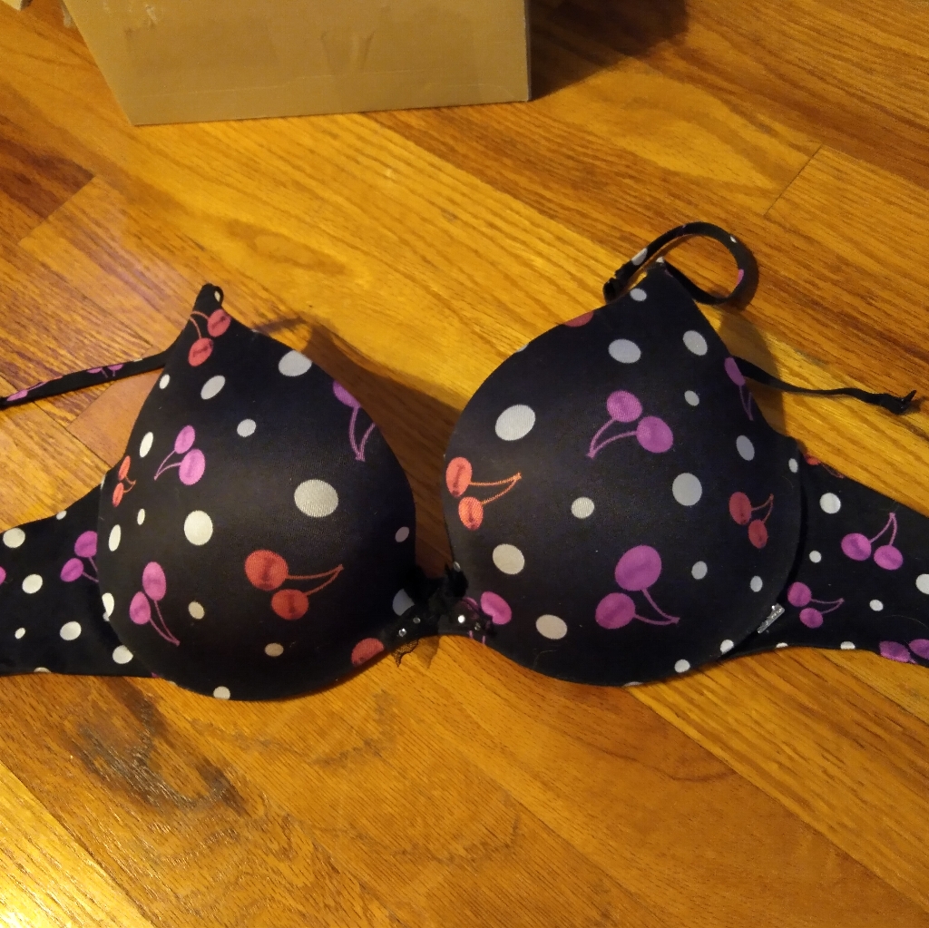 Cherry Push Up